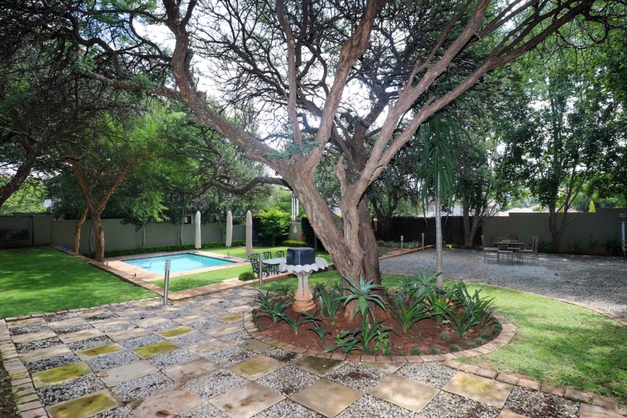 5 Bedroom Property for Sale in Wilkoppies North West